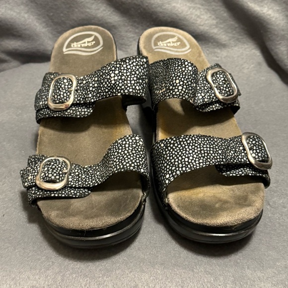 Dansko Women's Sandals Women’s Size 39 Slip On Shoes Buckle Leather Lining - Picture 4 of 10